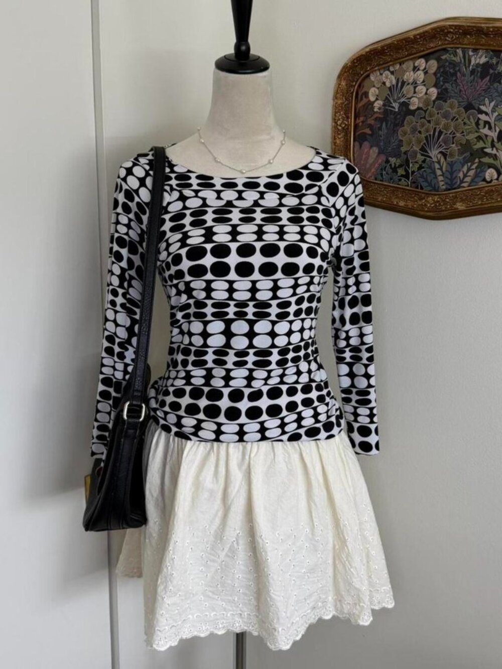 Vintage Y2K Black and white abstract polka dot long sleeve top